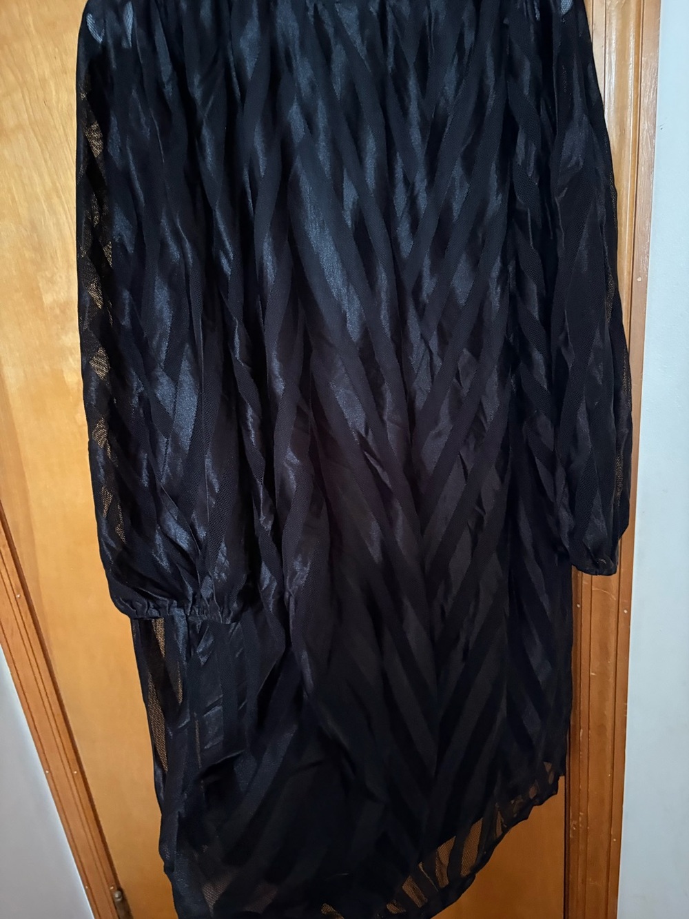 Listicle Brand Black NWT Boutique Chevron Midi Dress